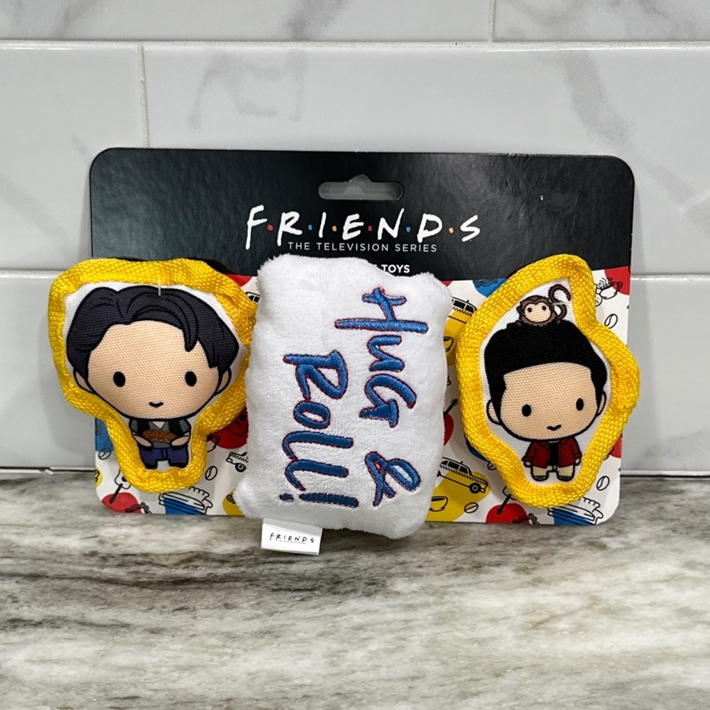 Friends TV Series 3 Pack SQUEAKER DOG TOYS Joey, Ross & Marcel, Hug And Roll NEW